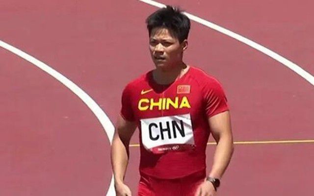 布洛林表示，乔;罗素将《复联4》拍出了《教父》的格调，使全片的情感细腻动人，;灭霸的角色也挖掘得更加深入，其内心的复杂面被展现得淋漓尽致